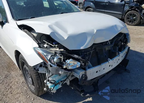 2015 Mazda Mazda3 I Sport из США, поврежденный, VIN 3MZBM1K76FM185123